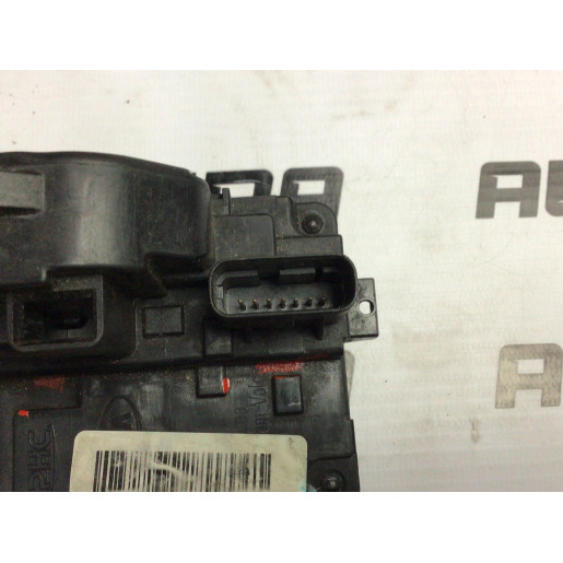 Замок передней правой двери Kia Ceed Киа Сид (2007-2012) 813202L030