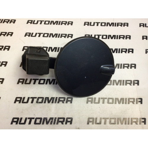 Лючок бензобака (колір Z168) Опель Астра Opel Astra H (2007-2010) 13112001