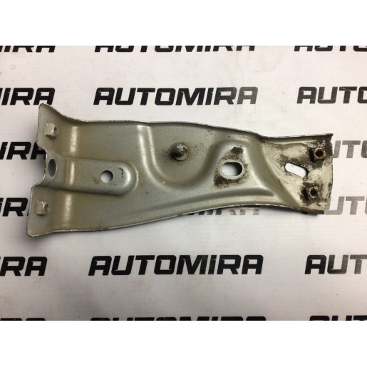 Кронштейн крила лівий 3C0821141 Фольксваген Пасат В6 Volkswagen Passat B6