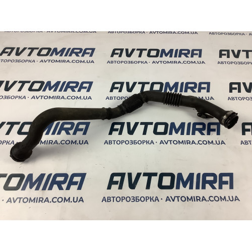 Патрубок интеркулера Renault Kangoo 2008-2016 8200874705