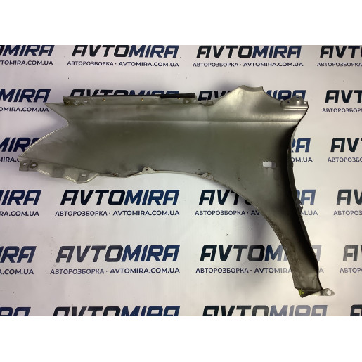 Крило переднє праве Toyota Avensis T25 2003-2008 5381105020