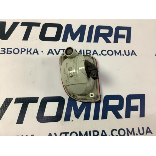 Задній протитуманний ліхтар правий Renault Kangoo 2008-2016 8200419908