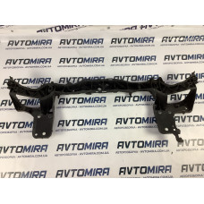 Установочная панель передняя (телевизор, окуляр) Renault Kangoo 2008-2012 8200393685