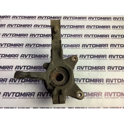 Поворотный кулак (цапфа) передний левый 27 зубов Renault Kangoo 2008-2012 8200755585