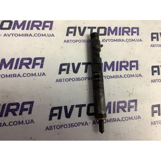 Паливна форсунка Renault Kangoo 2008-2016 166001137R