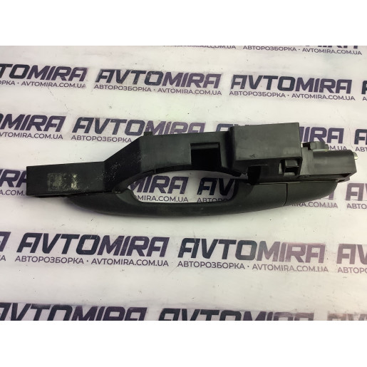 Ручка двери сдвижной правой наружная Renault Kangoo 2008-2016 8200497590
