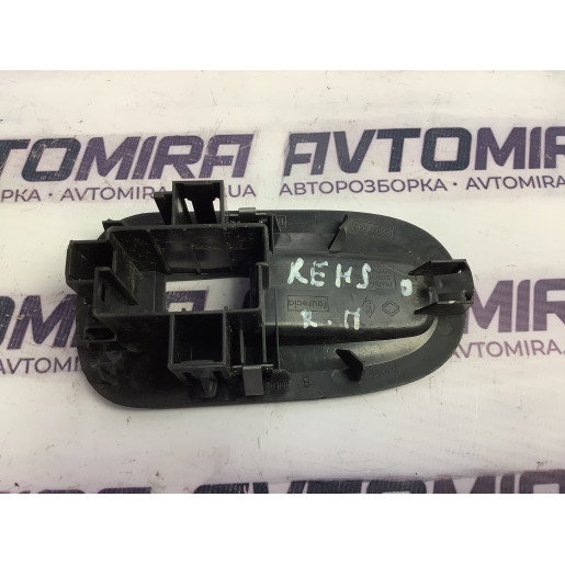 Накладка кнопки стеклоподъемника Renault Kangoo 2008-2016 8200548968