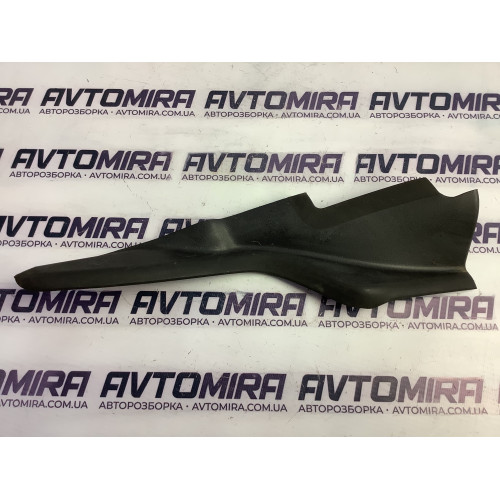Декоративная накладка лобового стекла левая Renault Kangoo 2008-2016 8200439447