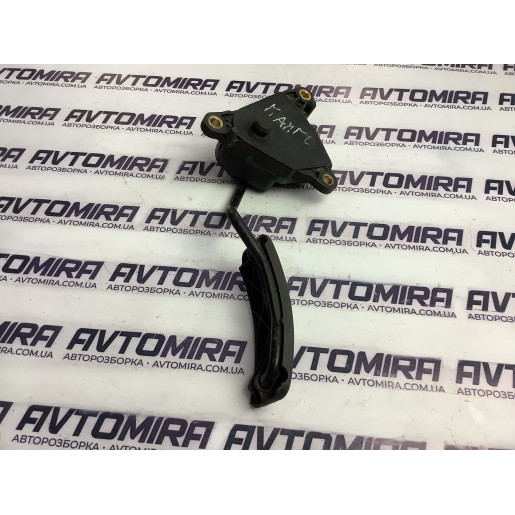 Педаль акселератора (газа) Renault Kangoo 2008-2016 8200436864 