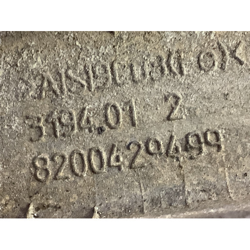Кронштейн коробки передач Renault Kangoo 2008-2016 8200429499 