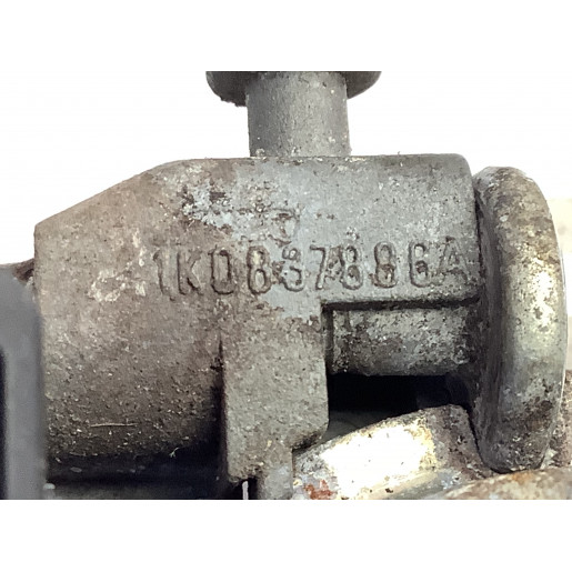Ручка двері лівої задньої Skoda Octavia A5 1K0837886A