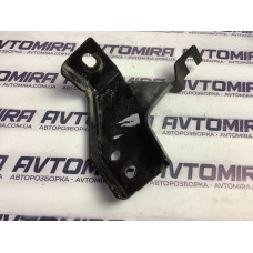 Кронштейн кріплення каталізатора Renault Kangoo 2008-2016 8200403637