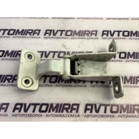 Петля передней двери нижняя Renault Kangoo 2008-2016 7782488006