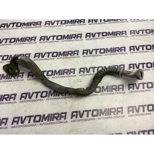 Трубка обратки масла с турбины Toyota Avensis T25 2003-2008 1547426010