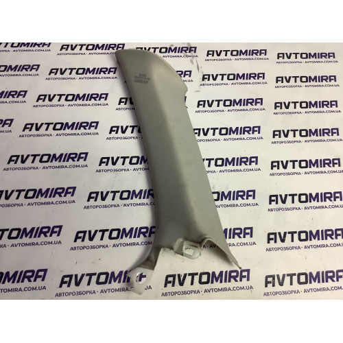 Накладка стойки задней правой универсал Toyota Avensis T25 2003-2008 6247105080