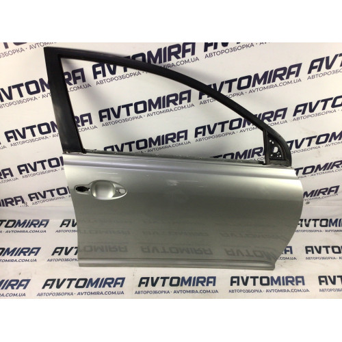 Двері передні праві не комплектні Toyota Avensis T25 2003-2008 6700105050