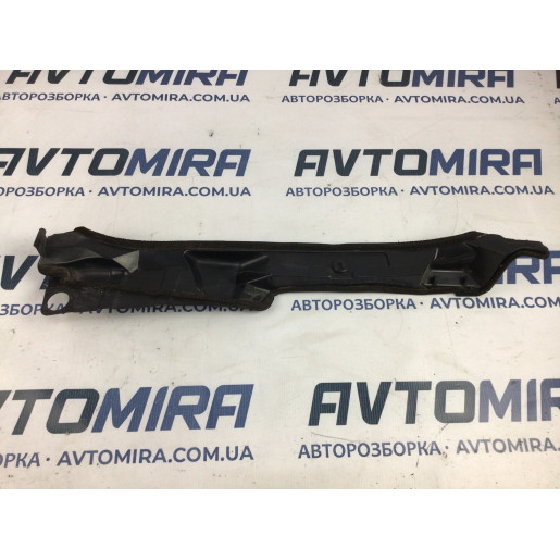 Кронштейн накладка левого крыла 5386705020LH Тойота Авенсис Toyota Avensis T25 2003-2008
