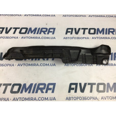 Кронштейн накладка лівого крила 5386705020LH Тойота Авенсіс Toyota Avensis T25 2003-2008