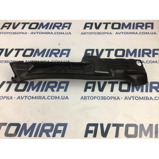Кронштейн накладка правого крыла 5386605020RH Тойота Авенсис Toyota Avensis T25 2003-2008