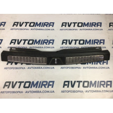 Накладка порога багажника внутренняя универсал Toyota Avensis T25 2003-2008 ​5838705090