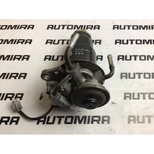Кришка паливного фільтра Toyota Avensis T25 2003-2008 233800R010