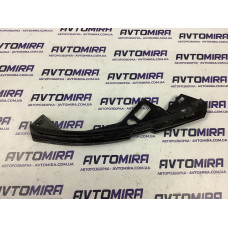 Кронштейн фари правої Вольво Volvo 2004-2012 30744957