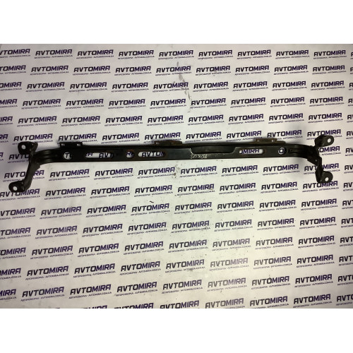 Кронштейн радіатора Ford Focus 2 2005- 3M5H8A297JJ