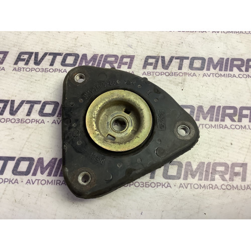 Опора переднего амортизатора Ford Focus 2 2005- 3M513K155