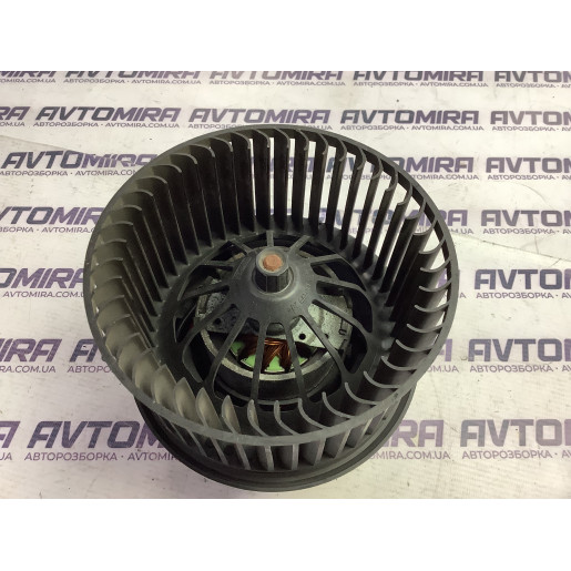 Моторчик пічки Ford Focus 2 2005- 3M5H18456FC