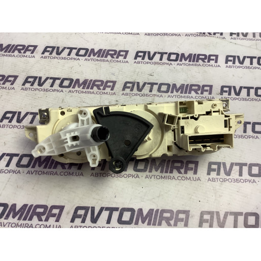 Блок управления обогревателем Ford Focus 2 2005-2010 3M5T19980AD