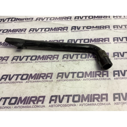 Ключ балонный Ford Focus 6m5117035aa 