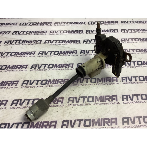 Замок капота Ford Focus 2 2005-2011 4895285