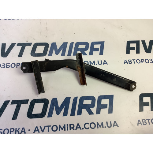 Кронштейн кріплення акумулятора Toyota Avensis T25 2003-2008 7440420541