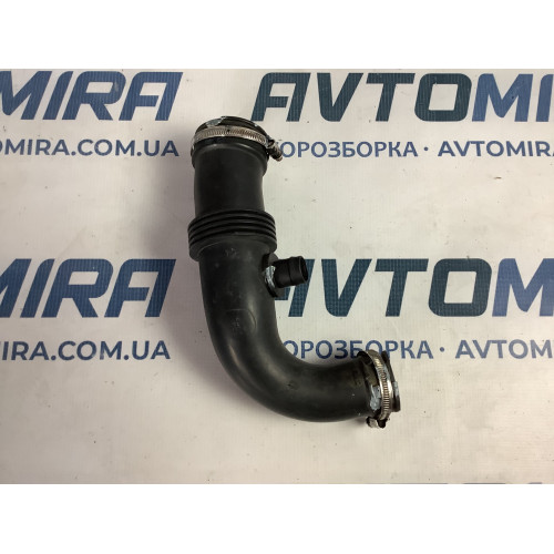 Патрубок воздушного фильтра Focus 3 1.0 EcoBoost CV616C784AG