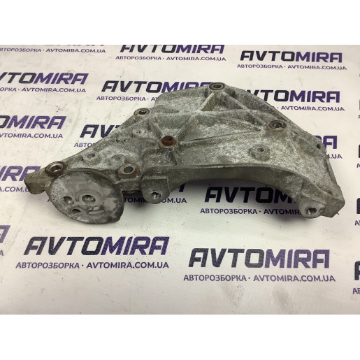 Кронштейн генератора Citroen Jumpy 2.0 HDI 2007-2016 9682367380