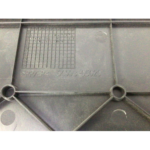 Крышка запасного колеса Toyota Avensis T25 2003-2008 6499305020