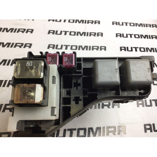 Корпус блока предохранителей Toyota Avensis T25 2003-2008 8266212100 