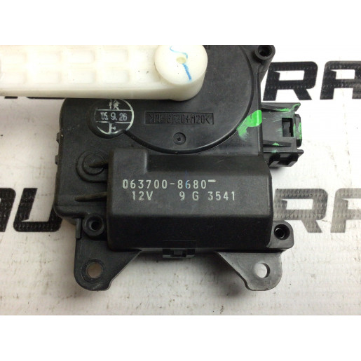 Мотор заслонки отопителя Toyota Avensis T25 2003-2008 0637008680