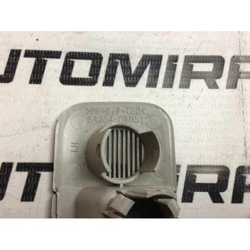 Пластик салона левая сторона Toyota Avensis T25 2003-2008 6423405051