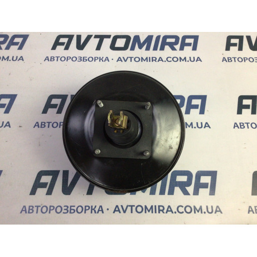 Вакуумний підсилювач гальм комплектний Toyota Avensis T25 2003- 4720005170