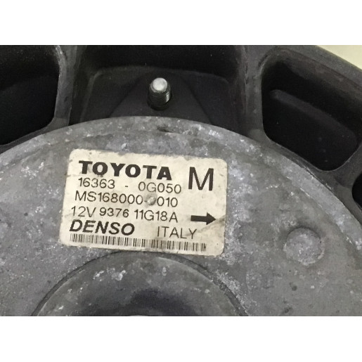 Дифузор з вентилятором 2,2 D-4D 4227502520 Тойота Авенсіс Toyota Avensis T25