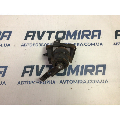 Подушка двигуна Toyota Avensis T25 2003-2008 123050R010