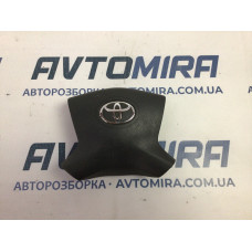Подушка безопасности аирбэга в руль Тойота Авенсис 4513005112
