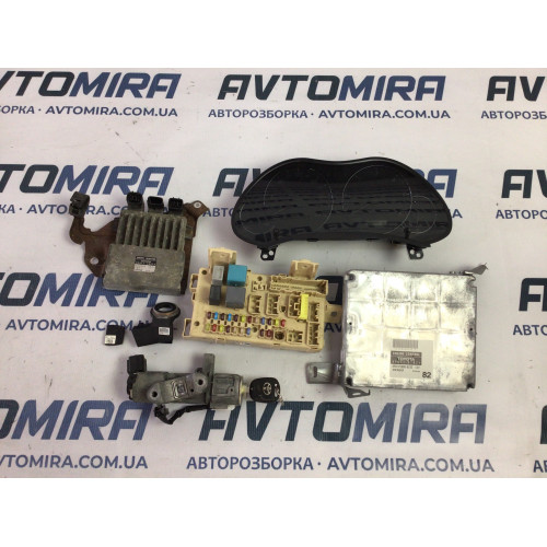 Комплект электроники Toyota Avensis T25 2.0 D 2003-2008 8966105A41