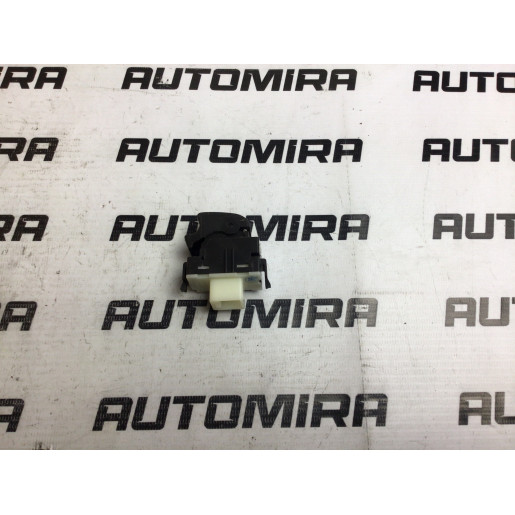Кнопка электростеклоподемника передняя правая Toyota Avensis T25 2003-2008 8481005050