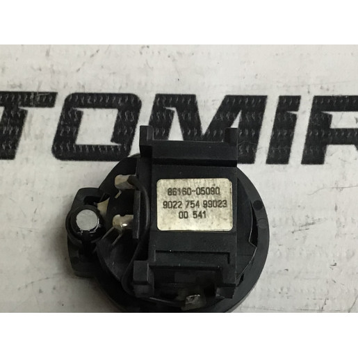 Пищалка на передние двери 6749105060D Тойота Авенсис Toyota Avensis T25 2003-2008