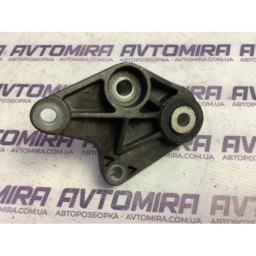 Крогштейн МКПП Ford Focus 2 1.6 2005- 3M516P093D