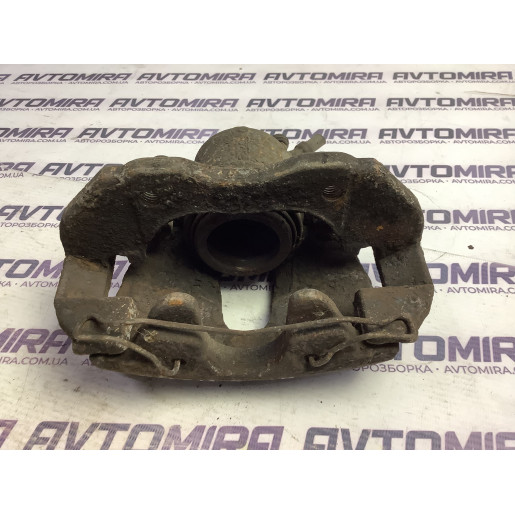 Суппорт передний правый Ford Focus 2 1682875