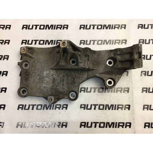 Кронштейн генератора 1.9 TDI Фольксваген Пасат В6 R038903143AF