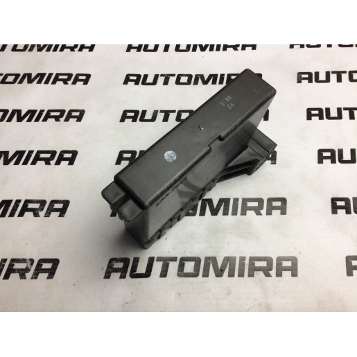 Блок управления климат-контролем Toyota Avensis T27 8865005251